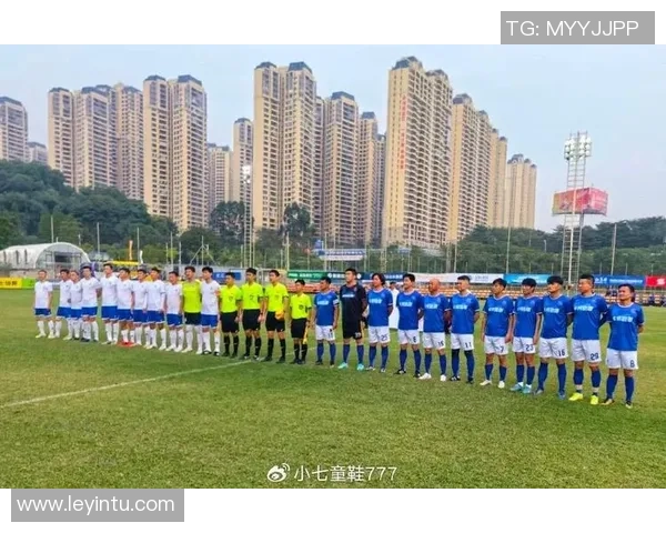 武汉足球队展现出色团队协作能力助力联赛表现分析与点评